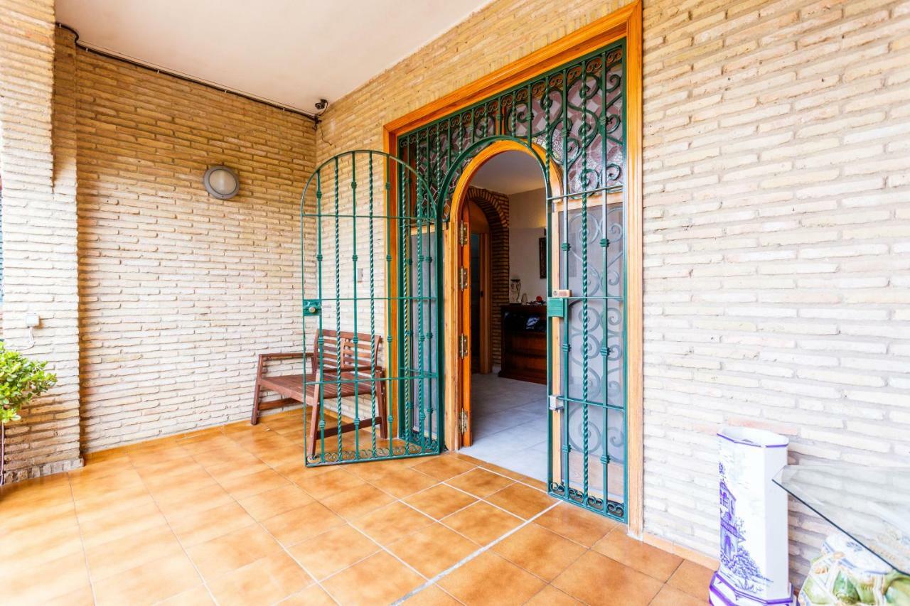 Divi Apartments Villa Reyes Mairena del Aljarafe Extérieur photo