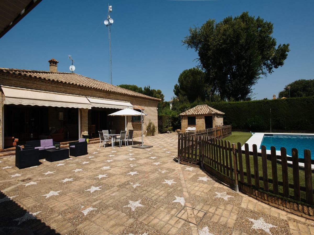 Divi Apartments Villa Reyes Mairena del Aljarafe Extérieur photo